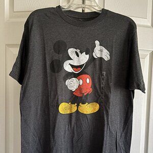 Mickey Mouse Graphic T-Shirt – Disney – Men’s/Women’s Large